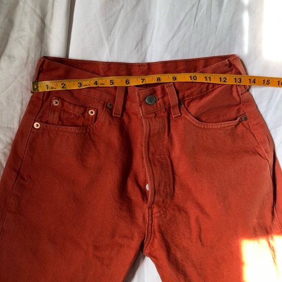 Bright orange vintage Levi’s - Picture 3 of 3